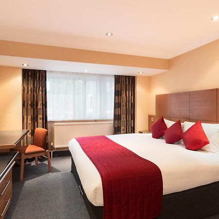 Ramada Hatfield Hatfield  Eksteriør bilde