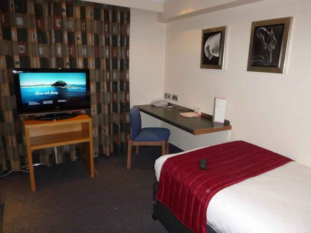 Ramada Hatfield Hatfield  Eksteriør bilde