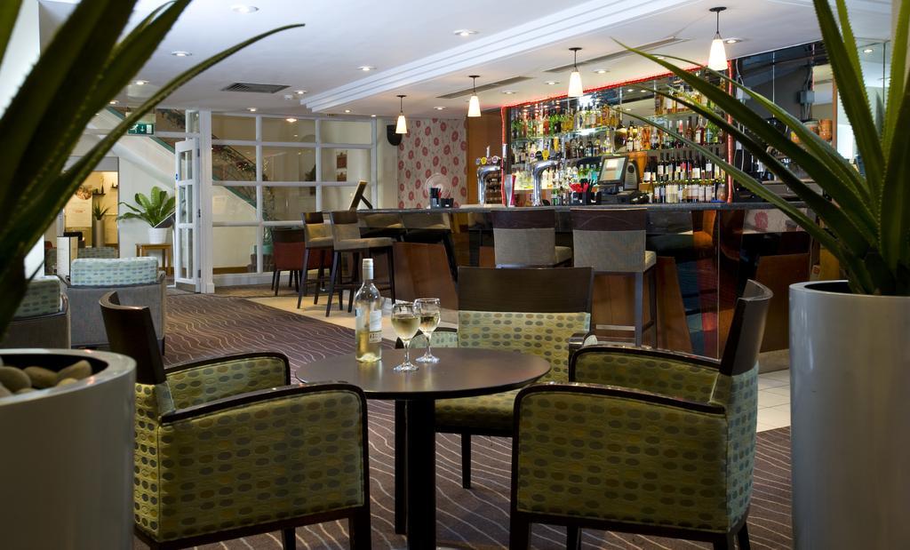 Ramada Hatfield Hatfield  Restaurant bilde